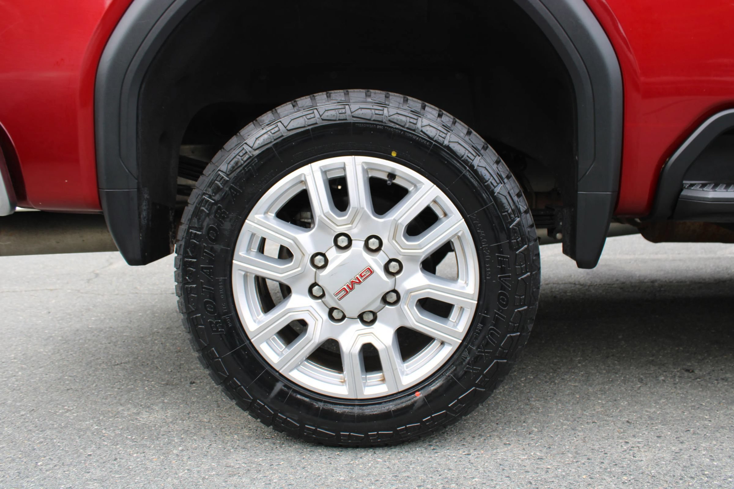 Used 2024 GMC Sierra 2500 SLE w/ SLE Value Package; AWD/4WD image 23