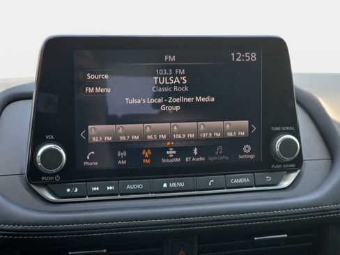 Used 2025 Nissan Rogue SV FWD image 21