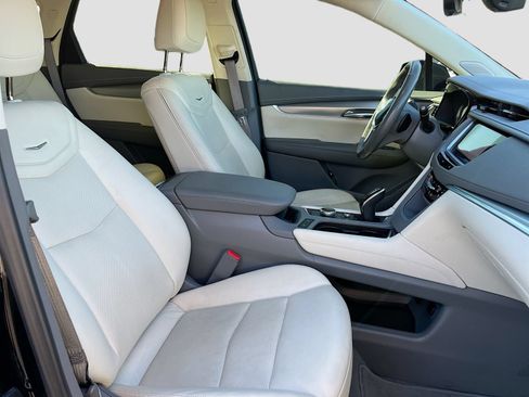 Used 2021 Cadillac XT5 Premium Luxury AWD/4WD image 30