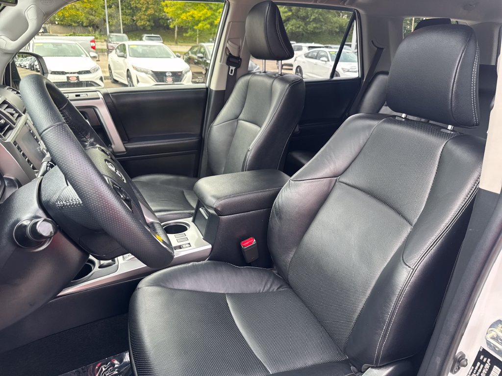 Used 2024 Toyota 4Runner Limited AWD/4WD image 15