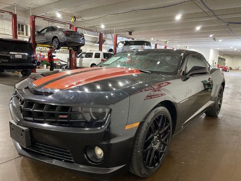 Used 2010 Chevrolet Camaro SS w/ RS Package image 6