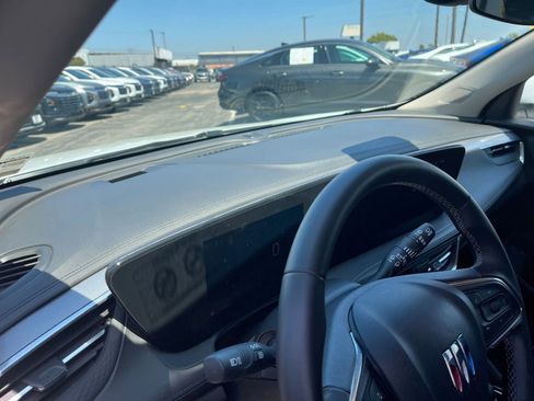 Used 2025 Buick Encore GX Preferred image 35