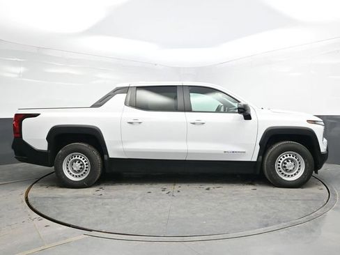 Used 2024 Chevrolet Silverado EV W/T image 8