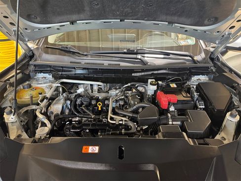 Used 2022 Mitsubishi Outlander SE image 27