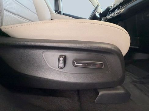 Used 2025 Honda CR-V EX-L image 46