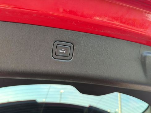 Used 2021 Chevrolet Blazer LT FWD image 33