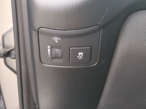 Used 2013 Kia Soul FWD image 18
