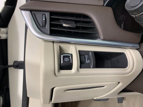 Used 2015 Cadillac XTS Standard image 16