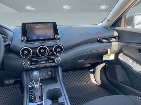 New 2025 Nissan Sentra SR w/ Trunk Package image 25