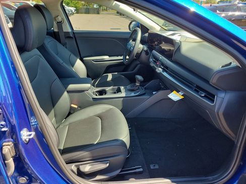 New 2026 Kia K4 EX FWD image 7