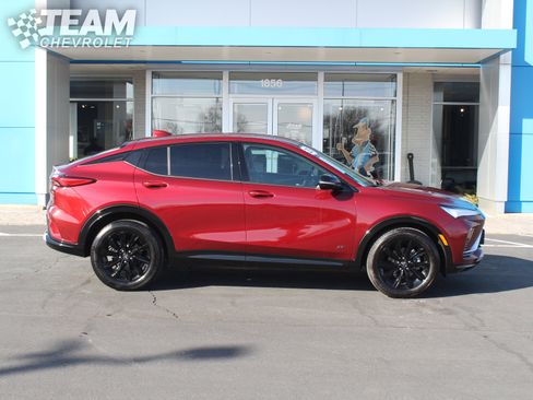 Certified 2025 Buick Envista Sport Touring w/ Convenience I Package image 3