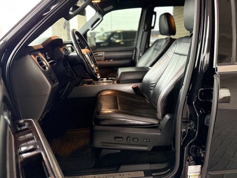 Used 2016 Ford Expedition Platinum AWD/4WD image 26