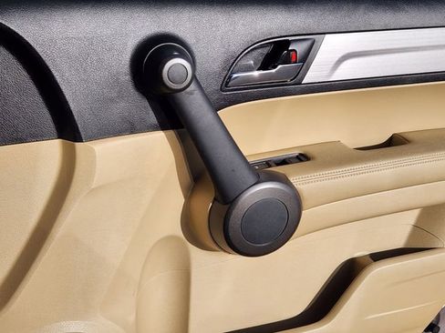 Used 2011 Honda CR-V EX-L image 12