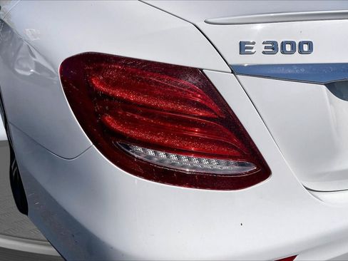 Used 2019 Mercedes-Benz E 300 w/ Premium 1 Package image 30
