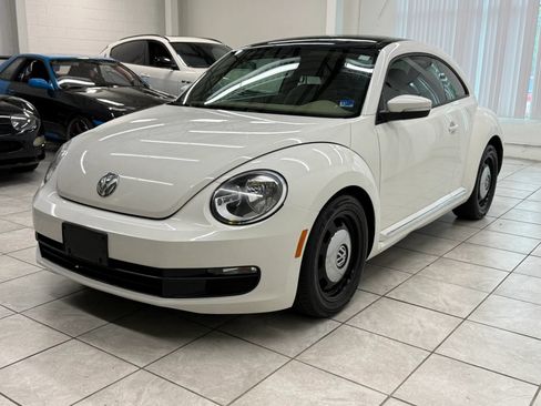 Used 2013 Volkswagen Beetle 2.5 FWD image 3