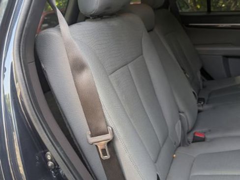 Used 2010 Hyundai Santa Fe GLS image 21