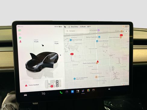 Used 2022 Tesla Model 3 Performance AWD/4WD image 9