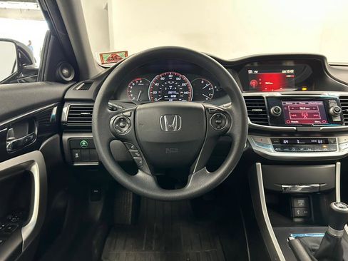Used 2013 Honda Accord EX image 40