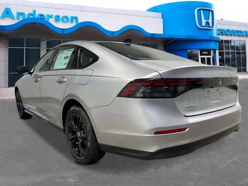 Used 2025 Honda Accord SE image 3