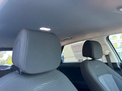 New 2025 Hyundai Ioniq 5 SE image 15