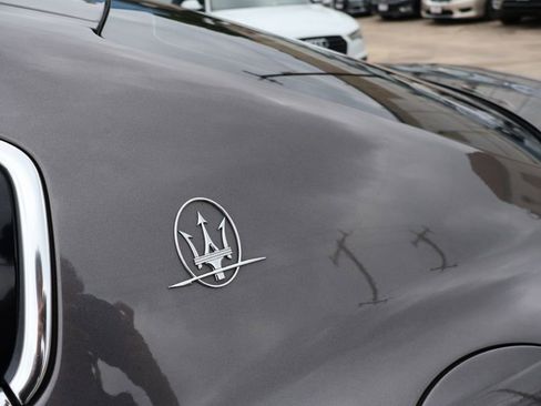 Used 2017 Maserati Ghibli RWD image 6