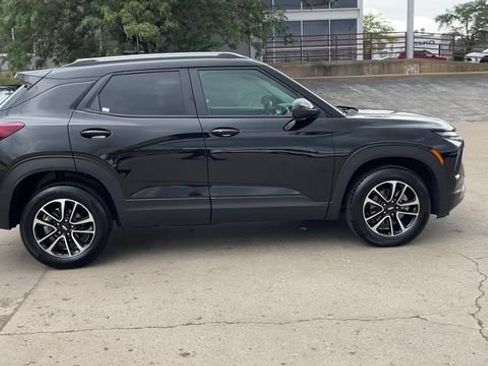 Used 2026 Chevrolet TrailBlazer LT w/ Convenience Package AWD/4WD image 9