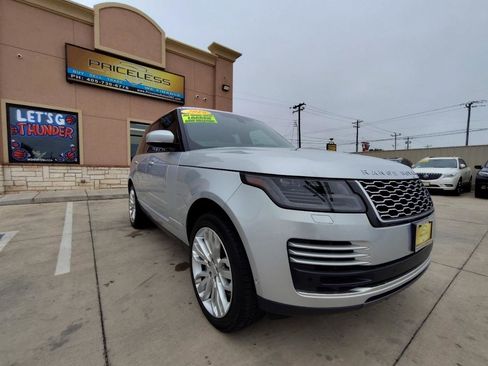 Used 2019 Land Rover Range Rover Supercharged AWD/4WD image 3