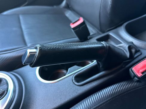 Used 2013 Volkswagen Beetle 2.5 image 29