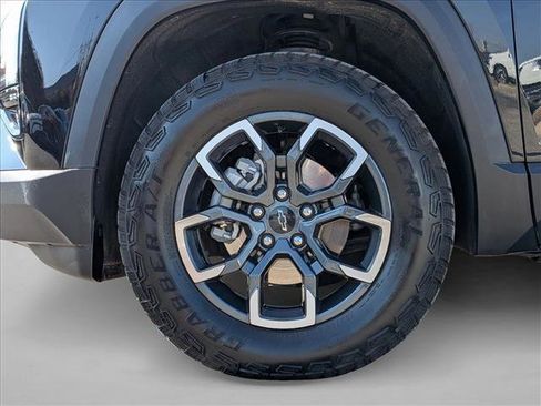 New 2026 Chevrolet Equinox ACTIV w/ Safety and Technology Package image 18