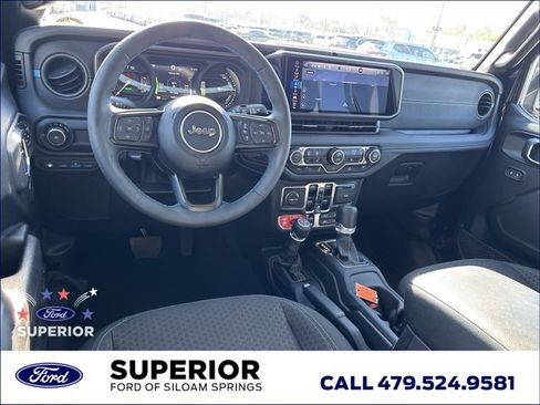 Used 2024 Jeep Wrangler Unlimited Rubicon 4xe w/ Technology Group AWD/4WD image 19