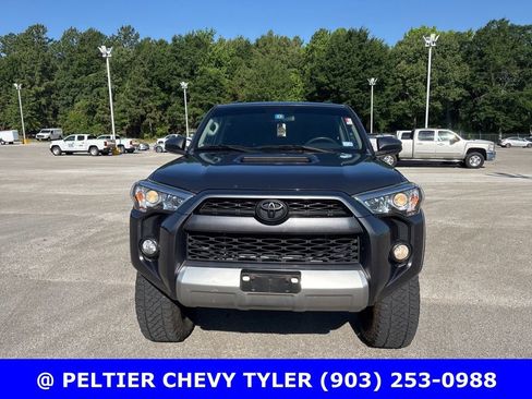 Used 2019 Toyota 4Runner TRD Off-Road AWD/4WD image 2