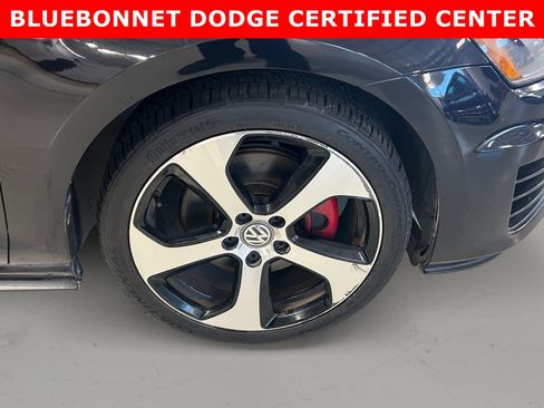 Used 2015 Volkswagen Golf 2-Door FWD image 9