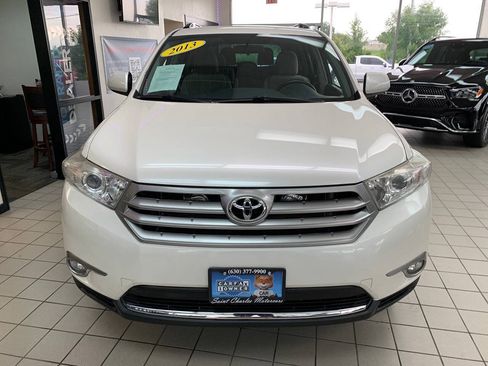 Used 2013 Toyota Highlander Plus FWD image 5