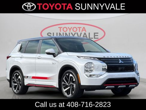 Used 2023 Mitsubishi Outlander SE image 10