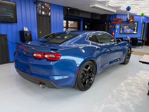 Used 2023 Chevrolet Camaro LT RWD image 4