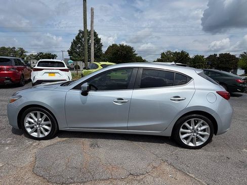 Used 2017 MAZDA MAZDA3 Touring FWD image 10