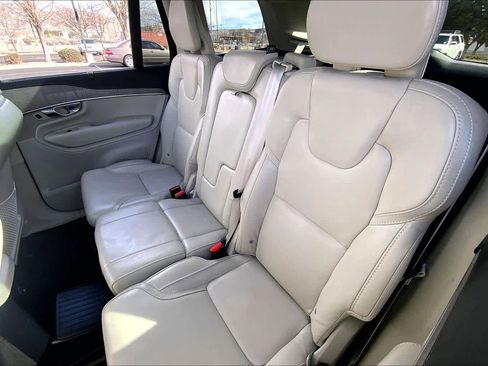 Used 2023 Volvo XC90 T8 Ultimate w/ Lounge Package image 21