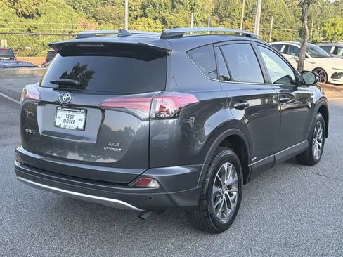 Used 2016 Toyota RAV4 XLE w/ Convenience Package AWD/4WD image 8