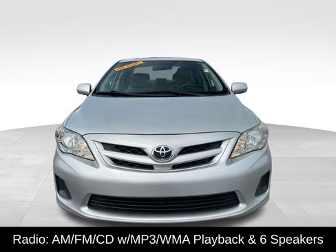Used 2012 Toyota Corolla LE image 2