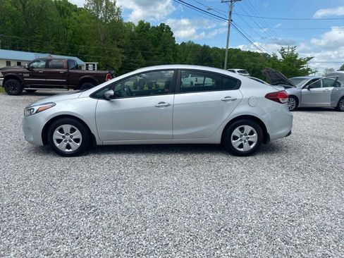 Used 2018 Kia Forte LX image 7