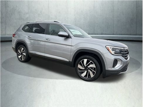 New 2026 Volkswagen Atlas SEL image 7