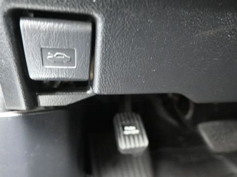 Used 2022 Toyota 4Runner Limited image 25