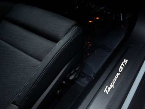 New 2025 Porsche Taycan GTS image 36