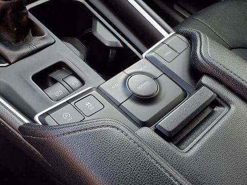 Certified 2024 Toyota Grand Highlander FWD image 16