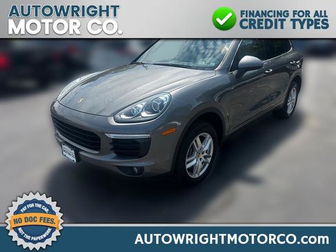 Used 2017 Porsche Cayenne AWD/4WD image 1