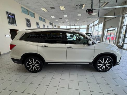 Used 2019 Honda Pilot Touring image 6