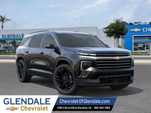 New 2026 Chevrolet Traverse LT w/ LPO, Floor Liner Package FWD image 7