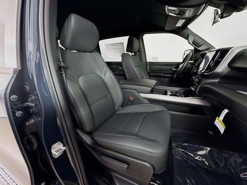 New 2026 RAM 1500 Express AWD/4WD image 25