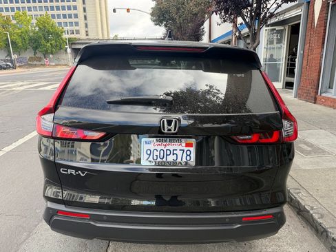 Used 2023 Honda CR-V EX-L image 7