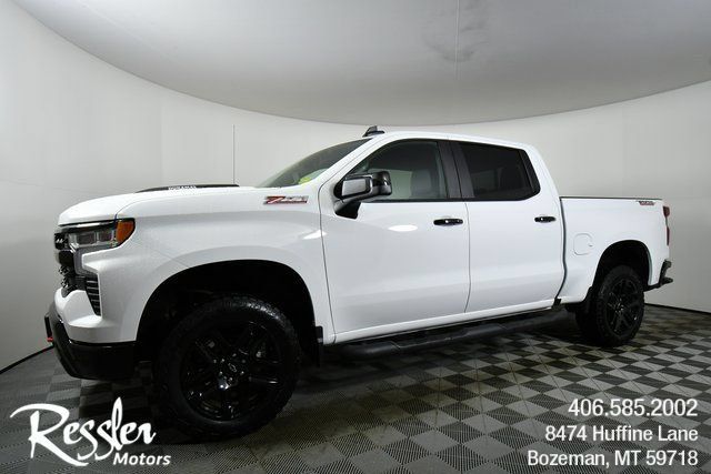 Used 2025 Chevrolet Silverado 1500 LT Trail Boss w/ Convenience Package II AWD/4WD image 1